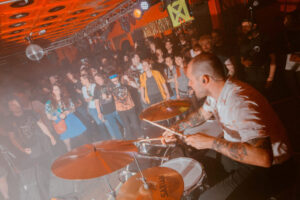 eaten_by_snakes_live7